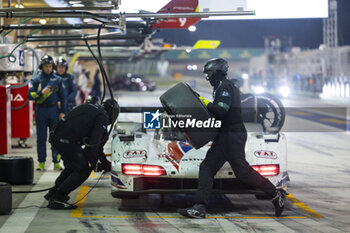 2023-11-04 - 99 JANI Neel (ski), BRUNI Gianmaria (ita), TINCKNELL Harry (gir), Proton Competition, Porsche 963, pit stop during the Bapco Energies WEC 8 Hours of Bahrain 2023, 7th round of the 2023 FIA World Endurance Championship, from November 1 to 4, 2023 on the Bahrain International Circuit, in Sakhir, Bahrain - AUTO - FIA WEC - 8 HOURS OF BAHRAIN 2023 - ENDURANCE - MOTORS