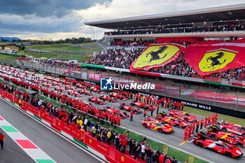 2023-10-28 - Ferrari parade for team photo lined up - FERRARI WORLD FINALS 2023 - FERRARI CHALLENGE - MOTORS