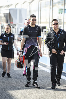 2023-02-23 - OCON Esteban (fra), Alpine F1 Team A523, portrait during the Formula 1 Armco pre-season testing 2023 of the 2023 FIA Formula One World Championship from February 23 to 25, 2023 on the Bahrain International Circuit, in Sakhir, Bahrain - F1 - PRE-SEASON TESTING 2023 - BAHRAIN - FORMULA 1 - MOTORS