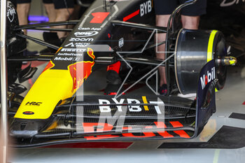 2023-02-23 - Red Bull Racing RB19, front wing, aerodynamism during the Formula 1 Armco pre-season testing 2023 of the 2023 FIA Formula One World Championship from February 23 to 25, 2023 on the Bahrain International Circuit, in Sakhir, Bahrain - F1 - PRE-SEASON TESTING 2023 - BAHRAIN - FORMULA 1 - MOTORS