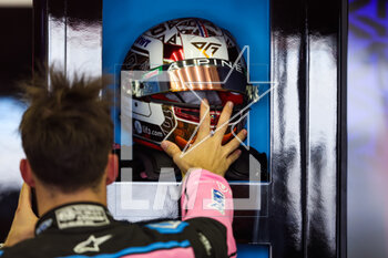 2023-02-23 - GASLY Pierre (fra), Alpine F1 Team A523, helmet during the Formula 1 Armco pre-season testing 2023 of the 2023 FIA Formula One World Championship from February 23 to 25, 2023 on the Bahrain International Circuit, in Sakhir, Bahrain - F1 - PRE-SEASON TESTING 2023 - BAHRAIN - FORMULA 1 - MOTORS