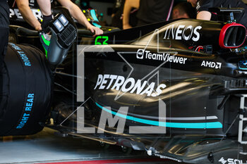 2023-02-23 - Mercedes AMG F1 Team W14, mechanical detail of the floor, sidepod and engine cover during the Formula 1 Armco pre-season testing 2023 of the 2023 FIA Formula One World Championship from February 23 to 25, 2023 on the Bahrain International Circuit, in Sakhir, Bahrain - F1 - PRE-SEASON TESTING 2023 - BAHRAIN - FORMULA 1 - MOTORS