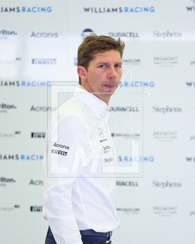 2023-02-23 - VOWLES James, Team Principal of Williams Racing, portrait during the Formula 1 Armco pre-season testing 2023 of the 2023 FIA Formula One World Championship from February 23 to 25, 2023 on the Bahrain International Circuit, in Sakhir, Bahrain - F1 - PRE-SEASON TESTING 2023 - BAHRAIN - FORMULA 1 - MOTORS