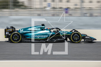 2023-02-23 - 34 DRUGOVICH Felipe (bra), Aston Martin F1 Team AMR23, action during the Formula 1 Armco pre-season testing 2023 of the 2023 FIA Formula One World Championship from February 23 to 25, 2023 on the Bahrain International Circuit, in Sakhir, Bahrain - F1 - PRE-SEASON TESTING 2023 - BAHRAIN - FORMULA 1 - MOTORS