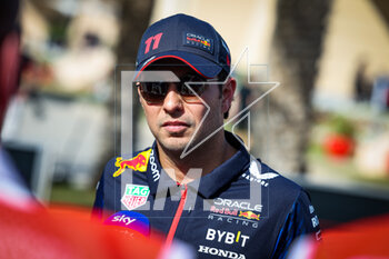 2023-02-23 - PEREZ Sergio (mex), Red Bull Racing RB19, portrait during the Formula 1 Aramco pre-season testing 2023 of the 2023 FIA Formula One World Championship from February 23 to 25, 2023 on the Bahrain International Circuit, in Sakhir, Bahrain - F1 - PRE-SEASON TESTING 2023 - BAHRAIN - FORMULA 1 - MOTORS