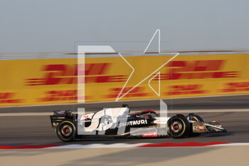 2023-02-23 - 21 DE VRIES Nyck (ned), Scuderia AlphaTauri AT04, action during the Formula 1 Armco pre-season testing 2023 of the 2023 FIA Formula One World Championship from February 23 to 25, 2023 on the Bahrain International Circuit, in Sakhir, Bahrain - F1 - PRE-SEASON TESTING 2023 - BAHRAIN - FORMULA 1 - MOTORS