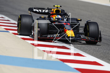 2023-02-24 - 11 PEREZ Sergio (mex), Red Bull Racing RB19, action during the Formula 1 Aramco pre-season testing 2023 of the 2023 FIA Formula One World Championship from February 23 to 25, 2023 on the Bahrain International Circuit, in Sakhir, Bahrain - F1 - PRE-SEASON TESTING 2023 - BAHRAIN - FORMULA 1 - MOTORS