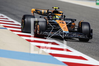 2023-02-24 - 04 NORRIS Lando (gbr), McLaren F1 Team MCL60, action during the Formula 1 Aramco pre-season testing 2023 of the 2023 FIA Formula One World Championship from February 23 to 25, 2023 on the Bahrain International Circuit, in Sakhir, Bahrain - F1 - PRE-SEASON TESTING 2023 - BAHRAIN - FORMULA 1 - MOTORS