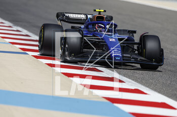 2023-02-24 - 02 SARGEANT Logan (usa), Williams Racing FW45, action during the Formula 1 Aramco pre-season testing 2023 of the 2023 FIA Formula One World Championship from February 23 to 25, 2023 on the Bahrain International Circuit, in Sakhir, Bahrain - F1 - PRE-SEASON TESTING 2023 - BAHRAIN - FORMULA 1 - MOTORS