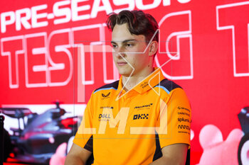 2023-02-24 - PIASTRI Oscar (aus), McLaren F1 Team MCL60, portrait during the Formula 1 Aramco pre-season testing 2023 of the 2023 FIA Formula One World Championship from February 23 to 25, 2023 on the Bahrain International Circuit, in Sakhir, Bahrain - F1 - PRE-SEASON TESTING 2023 - BAHRAIN - FORMULA 1 - MOTORS