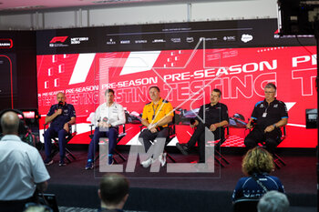 2023-02-24 - Press conference: TOST Franz (aut), Team Principal of Scuderia AlphaTauri, VOWLES James, Team Principal of Williams Racing, BROWN Zak (usa), CEO of of McLaren Racing, STEINER Guenther (ita), Team Principal of Haas F1 team, SZAFNAUER Otmar, Team Principal of Alpine F1 Team, portrait during the Formula 1 Aramco pre-season testing 2023 of the 2023 FIA Formula One World Championship from February 23 to 25, 2023 on the Bahrain International Circuit, in Sakhir, Bahrain - F1 - PRE-SEASON TESTING 2023 - BAHRAIN - FORMULA 1 - MOTORS