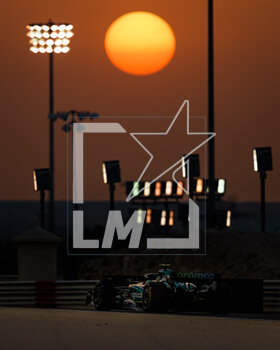 2023-02-24 - 14 ALONSO Fernando (spa), Aston Martin F1 Team AMR23, action during the Formula 1 Aramco pre-season testing 2023 of the 2023 FIA Formula One World Championship from February 23 to 25, 2023 on the Bahrain International Circuit, in Sakhir, Bahrain - F1 - PRE-SEASON TESTING 2023 - BAHRAIN - FORMULA 1 - MOTORS