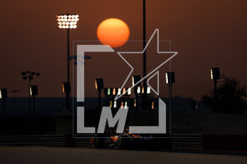 2023-02-24 - 81 PIASTRI Oscar (aus), McLaren F1 Team MCL60, action during the Formula 1 Aramco pre-season testing 2023 of the 2023 FIA Formula One World Championship from February 23 to 25, 2023 on the Bahrain International Circuit, in Sakhir, Bahrain - F1 - PRE-SEASON TESTING 2023 - BAHRAIN - FORMULA 1 - MOTORS