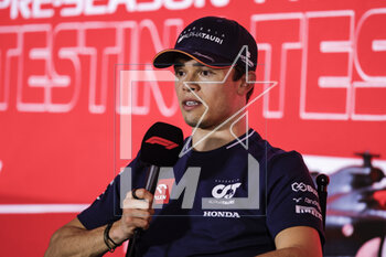 2023-02-25 - DE VRIES Nyck (ned), Scuderia AlphaTauri AT04, portrait during the Formula 1 Aramco pre-season testing 2023 of the 2023 FIA Formula One World Championship from February 23 to 25, 2023 on the Bahrain International Circuit, in Sakhir, Bahrain - F1 - PRE-SEASON TESTING 2023 - BAHRAIN - FORMULA 1 - MOTORS
