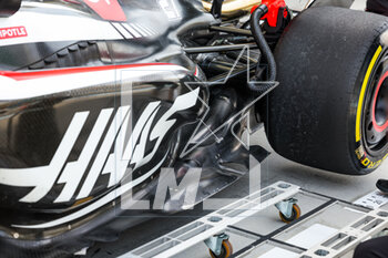 2023-02-25 - Haas F1 Team VF-23 Ferrari, Mechanical detail of the floor, sidepod, rear suspension and engine cover during the Formula 1 Aramco pre-season testing 2023 of the 2023 FIA Formula One World Championship from February 23 to 25, 2023 on the Bahrain International Circuit, in Sakhir, Bahrain - F1 - PRE-SEASON TESTING 2023 - BAHRAIN - FORMULA 1 - MOTORS