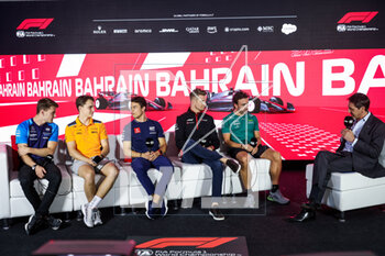 2023-03-02 - Press conference: SARGEANT Logan (usa), Williams Racing FW45, PIASTRI Oscar (aus), McLaren F1 Team MCL60, DE VRIES Nyck (ned), Scuderia AlphaTauri AT04, HULKENBERG Nico (ger), Haas F1 Team VF-23 Ferrari, ALONSO Fernando (spa), Aston Martin F1 Team AMR23, portrait, during the Formula 1 Gulf Air Bahrain Grand Prix 2023, 1st round of the 2023 FIA Formula One World Championship from March 2
3 to 5, 2023 on the Bahrain International Circuit, in Sakhir, Bahrain - F1 - BAHRAIN GRAND PRIX 2023 - FORMULA 1 - MOTORS