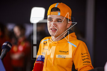 2023-03-02 - NORRIS Lando (gbr), McLaren F1 Team MCL60, portrait during the Formula 1 Gulf Air Bahrain Grand Prix 2023, 1st round of the 2023 FIA Formula One World Championship from March 2 to 5, 2023 on the Bahrain International Circuit, in Sakhir, Bahrain - F1 - BAHRAIN GRAND PRIX 2023 - FORMULA 1 - MOTORS