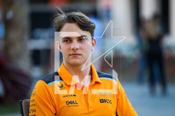 2023-03-02 - PIASTRI Oscar (aus), McLaren F1 Team MCL60, portrait during the Formula 1 Gulf Air Bahrain Grand Prix 2023, 1st round of the 2023 FIA Formula One World Championship from March 2 to 5, 2023 on the Bahrain International Circuit, in Sakhir, Bahrain - F1 - BAHRAIN GRAND PRIX 2023 - FORMULA 1 - MOTORS