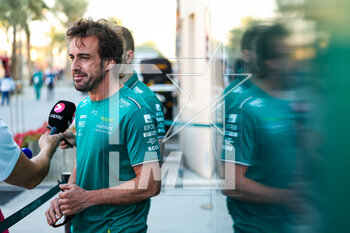 2023-03-02 - ALONSO Fernando (spa), Aston Martin F1 Team AMR23, portrait during the Formula 1 Gulf Air Bahrain Grand Prix 2023, 1st round of the 2023 FIA Formula One World Championship from March 2 to 5, 2023 on the Bahrain International Circuit, in Sakhir, Bahrain - F1 - BAHRAIN GRAND PRIX 2023 - FORMULA 1 - MOTORS