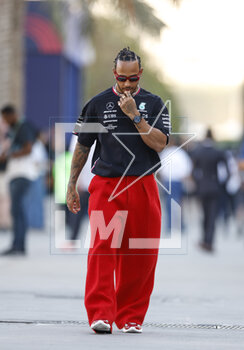 2023-03-02 - HAMILTON Lewis (gbr), Mercedes AMG F1 Team W14, portrait during the Formula 1 Gulf Air Bahrain Grand Prix 2023, 1st round of the 2023 FIA Formula One World Championship from March 2 to 5, 2023 on the Bahrain International Circuit, in Sakhir, Bahrain - F1 - BAHRAIN GRAND PRIX 2023 - FORMULA 1 - MOTORS