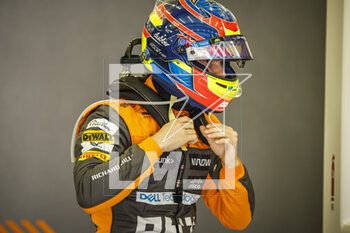 2023-03-03 - PIASTRI Oscar (aus), McLaren F1 Team MCL60, portrait during the Formula 1 Gulf Air Bahrain Grand Prix 2023, 1st round of the 2023 FIA Formula One World Championship from March 2
3 to 5, 2023 on the Bahrain International Circuit, in Sakhir, Bahrain - F1 - BAHRAIN GRAND PRIX 2023 - FORMULA 1 - MOTORS