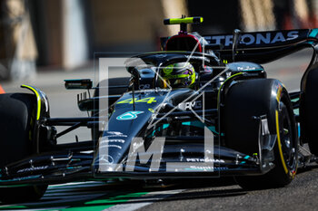 2023-03-03 - 44 HAMILTON Lewis (gbr), Mercedes AMG F1 Team W14, action during the Formula 1 Gulf Air Bahrain Grand Prix 2023, 1st round of the 2023 FIA Formula One World Championship from March 2 to 5, 2023 on the Bahrain International Circuit, in Sakhir, Bahrain - F1 - BAHRAIN GRAND PRIX 2023 - FORMULA 1 - MOTORS