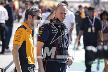 2023-03-03 - STELLA Andrea (ita), Team Principal of McLaren F1 Team, portrait MONAGHAN Paul, Chief Engineer & Car Engineering of Red Bull Racing, portrait during the Formula 1 Gulf Air Bahrain Grand Prix 2023, 1st round of the 2023 FIA Formula One World Championship from March 2 to 5, 2023 on the Bahrain International Circuit, in Sakhir, Bahrain - F1 - BAHRAIN GRAND PRIX 2023 - FORMULA 1 - MOTORS