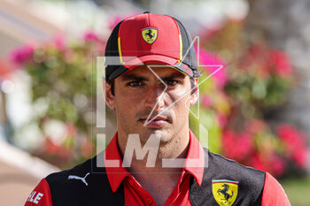 2023-03-03 - 
 Carlos Sainz (SPA) Ferrari F1-23


durinFORMULA 1 GULF AIR BAHRAIN GRAND PRIX 2023 - FORMULA 1 GULF AIR BAHRAIN GRAND PRIX 2023 - FORMULA 1 - MOTORS