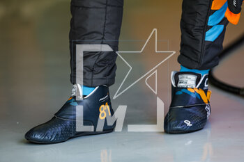 2023-03-04 - Focus on the Sparco racing shoes of PIASTRI Oscar (aus), McLaren F1 Team MCL60, during the Formula 1 Gulf Air Bahrain Grand Prix 2023, 1st round of the 2023 FIA Formula One World Championship from March 2 to 5, 2023 on the Bahrain International Circuit, in Sakhir, Bahrain - F1 - BAHRAIN GRAND PRIX 2023 - FORMULA 1 - MOTORS