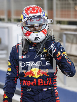 2023-03-04 - VERSTAPPEN Max (ned), Red Bull Racing RB19, portrait pole position celebration during the Formula 1 Gulf Air Bahrain Grand Prix 2023, 1st round of the 2023 FIA Formula One World Championship from March 2 to 5, 2023 on the Bahrain International Circuit, in Sakhir, Bahrain - F1 - BAHRAIN GRAND PRIX 2023 - FORMULA 1 - MOTORS