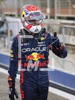 2023-03-04 - VERSTAPPEN Max (ned), Red Bull Racing RB19, portrait pole position celebration during the Formula 1 Gulf Air Bahrain Grand Prix 2023, 1st round of the 2023 FIA Formula One World Championship from March 2 to 5, 2023 on the Bahrain International Circuit, in Sakhir, Bahrain - F1 - BAHRAIN GRAND PRIX 2023 - FORMULA 1 - MOTORS
