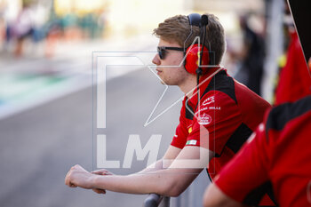 2023-03-04 - SHWARTZMAN Robert (rus), Ferrari Driver Academy, portrait during the Formula 1 Gulf Air Bahrain Grand Prix 2023, 1st round of the 2023 FIA Formula One World Championship from March 2 to 5, 2023 on the Bahrain International Circuit, in Sakhir, Bahrain - F1 - BAHRAIN GRAND PRIX 2023 - FORMULA 1 - MOTORS