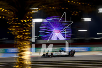 2023-03-04 - 44 HAMILTON Lewis (gbr), Mercedes AMG F1 Team W14, action during the Formula 1 Gulf Air Bahrain Grand Prix 2023, 1st round of the 2023 FIA Formula One World Championship from March 3 to 5, 2023 on the Bahrain International Circuit, in Sakhir, Bahrain - F1 - BAHRAIN GRAND PRIX 2023 - FORMULA 1 - MOTORS
