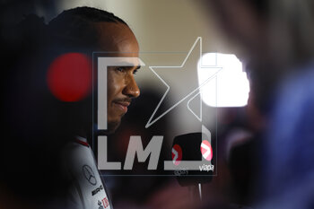 2023-03-04 - HAMILTON Lewis (gbr), Mercedes AMG F1 Team W14, portrait during the Formula 1 Gulf Air Bahrain Grand Prix 2023, 1st round of the 2023 FIA Formula One World Championship from March 3 to 5, 2023 on the Bahrain International Circuit, in Sakhir, Bahrain - F1 - BAHRAIN GRAND PRIX 2023 - FORMULA 1 - MOTORS