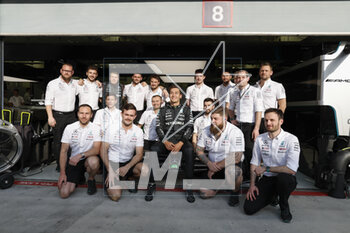 2023-03-05 - RUSSELL George (gbr), Mercedes AMG F1 Team W14, portrait during the Formula 1 Gulf Air Bahrain Grand Prix 2023, 1st round of the 2023 FIA Formula One World Championship from March 3 to 5, 2023 on the Bahrain International Circuit, in Sakhir, Bahrain - F1 - BAHRAIN GRAND PRIX 2023 - RACE - FORMULA 1 - MOTORS