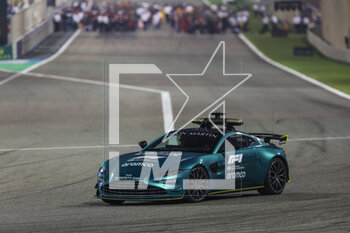2023-03-05 - Aston-Martin Safety car during the Formula 1 Gulf Air Bahrain Grand Prix 2023, 1st round of the 2023 FIA Formula One World Championship from March 2 to 5, 2023 on the Bahrain International Circuit, in Sakhir, Bahrain - F1 - BAHRAIN GRAND PRIX 2023 - RACE - FORMULA 1 - MOTORS