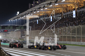 2023-03-05 - start of the race, depart, 01 VERSTAPPEN Max (nld), Red Bull Racing RB19, action 11 PEREZ Sergio (mex), Red Bull Racing RB19, action 16 LECLERC Charles (mco), Scuderia Ferrari SF-23, action 55 SAINZ Carlos (spa), Scuderia Ferrari SF-23, action during the Formula 1 Gulf Air Bahrain Grand Prix 2023, 1st round of the 2023 FIA Formula One World Championship from March 2 to 5, 2023 on the Bahrain International Circuit, in Sakhir, Bahrain - F1 - BAHRAIN GRAND PRIX 2023 - RACE - FORMULA 1 - MOTORS