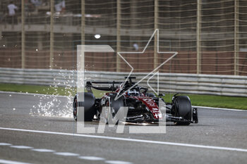 2023-03-05 - 77 BOTTAS Valtteri (fin), Alfa Romeo F1 Team Stake C43, action during the Formula 1 Gulf Air Bahrain Grand Prix 2023, 1st round of the 2023 FIA Formula One World Championship from March 2 to 5, 2023 on the Bahrain International Circuit, in Sakhir, Bahrain - F1 - BAHRAIN GRAND PRIX 2023 - RACE - FORMULA 1 - MOTORS