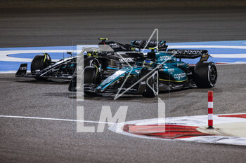 2023-03-05 - 14 ALONSO Fernando (spa), Aston Martin F1 Team AMR23, action 44 HAMILTON Lewis (gbr), Mercedes AMG F1 Team W14, action during the Formula 1 Gulf Air Bahrain Grand Prix 2023, 1st round of the 2023 FIA Formula One World Championship from March 2 to 5, 2023 on the Bahrain International Circuit, in Sakhir, Bahrain - F1 - BAHRAIN GRAND PRIX 2023 - RACE - FORMULA 1 - MOTORS