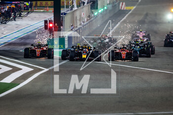 2023-03-05 - The Start of the race: 01 VERSTAPPEN Max (nld), Red Bull Racing RB19, 11 PEREZ Sergio (mex), Red Bull Racing RB19, 16 LECLERC Charles (mco), Scuderia Ferrari SF-23, 55 SAINZ Carlos (spa), Scuderia Ferrari SF-23, action during the Formula 1 Gulf Air Bahrain Grand Prix 2023, 1st round of the 2023 FIA Formula One World Championship from March 3 to 5, 2023 on the Bahrain International Circuit, in Sakhir, Bahrain - F1 - BAHRAIN GRAND PRIX 2023 - RACE - FORMULA 1 - MOTORS