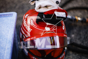 2023-03-05 - LECLERC Charles (mco), Scuderia Ferrari SF-23, helmet, casque, during the Formula 1 Gulf Air Bahrain Grand Prix 2023, 1st round of the 2023 FIA Formula One World Championship from March 2 to 5, 2023 on the Bahrain International Circuit, in Sakhir, Bahrain - F1 - BAHRAIN GRAND PRIX 2023 - RACE - FORMULA 1 - MOTORS