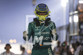 2023-03-05 - ALONSO Fernando (spa), Aston Martin F1 Team AMR23, portrait celebrates his podium during the Formula 1 Gulf Air Bahrain Grand Prix 2023, 1st round of the 2023 FIA Formula One World Championship from March 2 to 5, 2023 on the Bahrain International Circuit, in Sakhir, Bahrain - F1 - BAHRAIN GRAND PRIX 2023 - RACE - FORMULA 1 - MOTORS