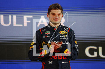 2023-03-05 - VERSTAPPEN Max (ned), Red Bull Racing RB19, portrait at the podium during the Formula 1 Gulf Air Bahrain Grand Prix 2023, 1st round of the 2023 FIA Formula One World Championship from March 2 to 5, 2023 on the Bahrain International Circuit, in Sakhir, Bahrain - F1 - BAHRAIN GRAND PRIX 2023 - RACE - FORMULA 1 - MOTORS