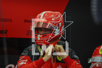 2023-03-05 - Charles Leclerc (MON) Ferrari F1-23 during preparations in his Ferrari Box before the race of FORMULA 1 GULF AIR BAHRAIN GRAND PRIX 2023, SAKHIR, BAHRAIN, MARCH, 05 2023 - FORMULA 1 GULF AIR BAHRAIN GRAND PRIX 2023 - FORMULA 1 - MOTORS