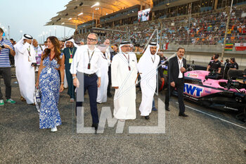 2023-03-05 - Stefano Domenicali (ITA) - CEO Formula One Group 
 Mohammed Bin Sulayem (EAU) - FIA President and guests on grid before the race of FORMULA 1 GULF AIR BAHRAIN GRAND PRIX 2023, SAKHIR, BAHRAIN, MARCH, 05 2023 - FORMULA 1 GULF AIR BAHRAIN GRAND PRIX 2023 - FORMULA 1 - MOTORS