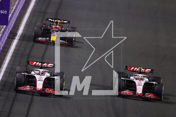 2023-03-19 - 20 MAGNUSSEN Kevin (den), Haas F1 Team VF-23 Ferrari, action 27 HULKENBERG Nico (ger), Haas F1 Team VF-23 Ferrari, action during the Formula 1 STC Saudi Arabian Grand Prix 2023, 2nd round of the 2023 Formula One World Championship from March 17 to 19, 2023 on the Jeddah Corniche Circuit, in Jeddah, Saudi Arabia - F1 - SAUDI ARABIAN GRAND PRIX 2023 - RACE - FORMULA 1 - MOTORS