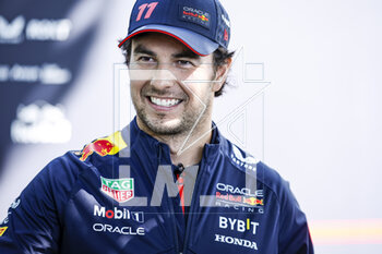 2023-03-30 - PEREZ Sergio (mex), Red Bull Racing RB19, portrait during the Formula 1 Rolex Australian Grand Prix 2023, 3rd round of the 2023 Formula One World Championship from March 31 to April 2, 2023 on the Albert Park Circuit, in Melbourne, Australia - F1 - AUSTRALIAN GRAND PRIX 2023 - FORMULA 1 - MOTORS