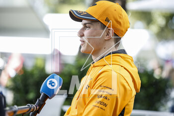 2023-03-30 - PIASTRI Oscar (aus), McLaren F1 Team MCL60, portrait during the Formula 1 Rolex Australian Grand Prix 2023, 3rd round of the 2023 Formula One World Championship from March 31 to April 2, 2023 on the Albert Park Circuit, in Melbourne, Australia - F1 - AUSTRALIAN GRAND PRIX 2023 - FORMULA 1 - MOTORS
