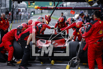 2023-03-31 - Scuderia Ferrari SF-23, mechanical pitstop during the Formula 1 Rolex Australian Grand Prix 2023, 3rd round of the 2023 Formula One World Championship from March 31 to April 2, 2023 on the Albert Park Circuit, in Melbourne, Australia - F1 - AUSTRALIAN GRAND PRIX 2023 - FORMULA 1 - MOTORS