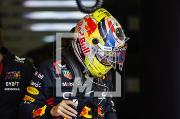 2023-03-31 - PEREZ Sergio (mex), Red Bull Racing RB19, portrait during the Formula 1 Rolex Australian Grand Prix 2023, 3rd round of the 2023 Formula One World Championship from March 31 to April 2, 2023 on the Albert Park Circuit, in Melbourne, Australia - F1 - AUSTRALIAN GRAND PRIX 2023 - FORMULA 1 - MOTORS
